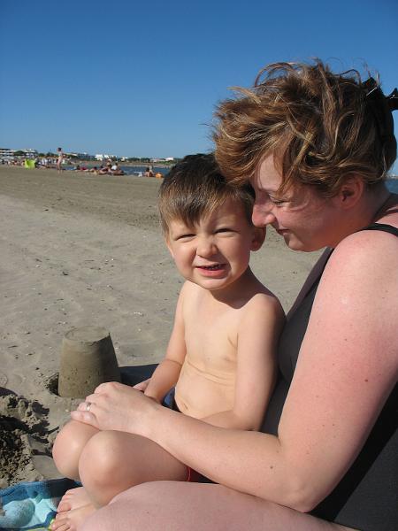 IMG_2930.JPG - Mam et moi � la plage ....